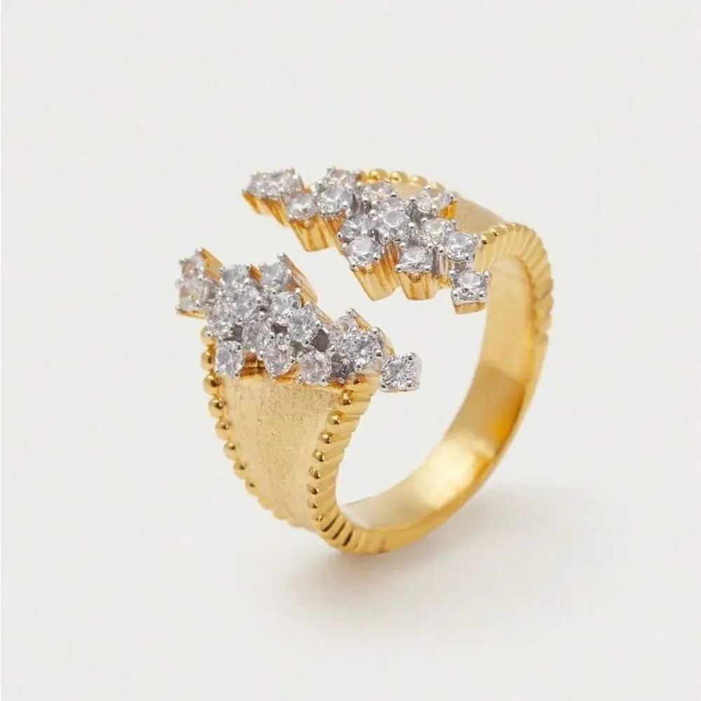Gold and Silver Women's Ring 539
